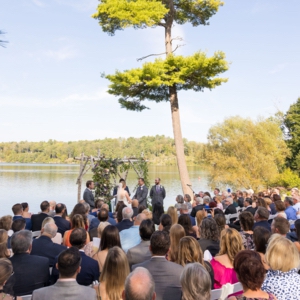 @ericlimonphotography @interlaken_inn @countrygardenersflorist #ericlimonphotography
.
.
.
#weddingvenue #interlakeninnwedding #interlakeninn #berkshireweddingphotographer #connecticutwedding #ctbride #weddingphotography #weddingphotographer #wedding