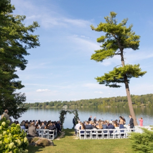 @ericlimonphotography @interlaken_inn @countrygardenersflorist #ericlimonphotography
.
.
.
#weddingvenue #interlakeninnwedding #interlakeninn #berkshireweddingphotographer #connecticutwedding #ctbride #weddingphotography #weddingphotographer #wedding